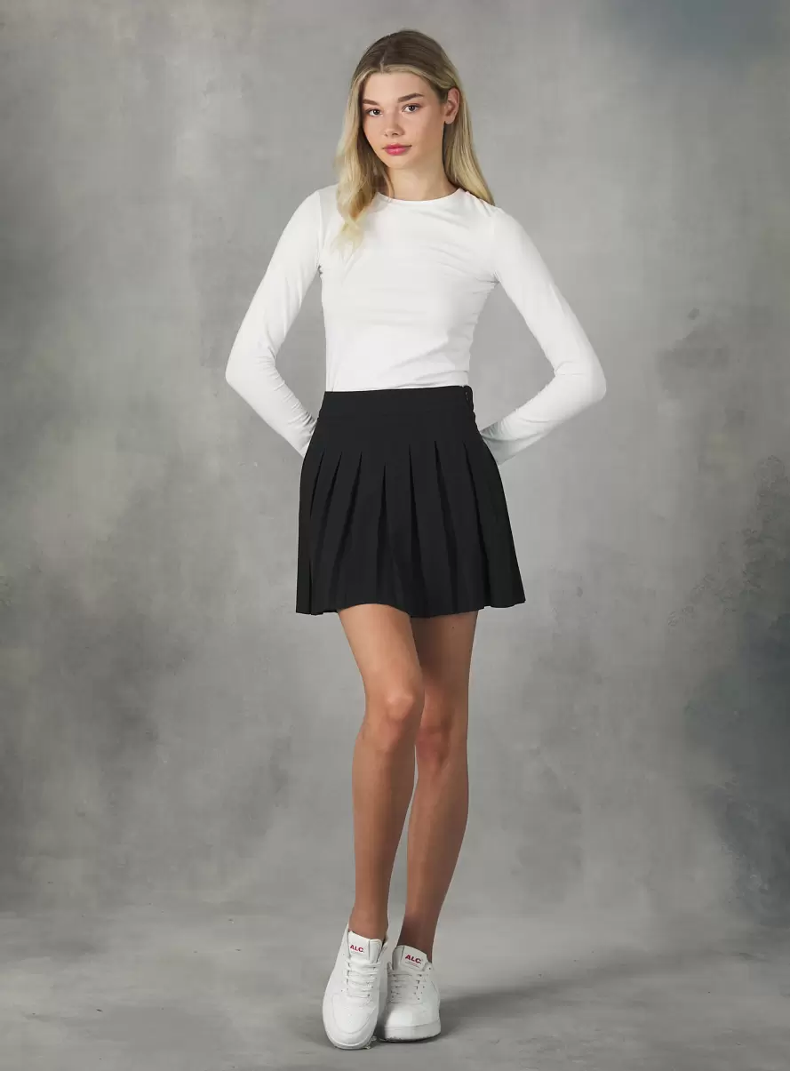 Women Bk1 Black Mini Skirt With Pleats Skirts And Shorts