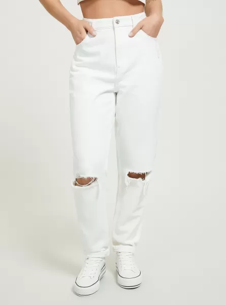 Women Mom Fit Jeans With Rips D099 White Denim Days