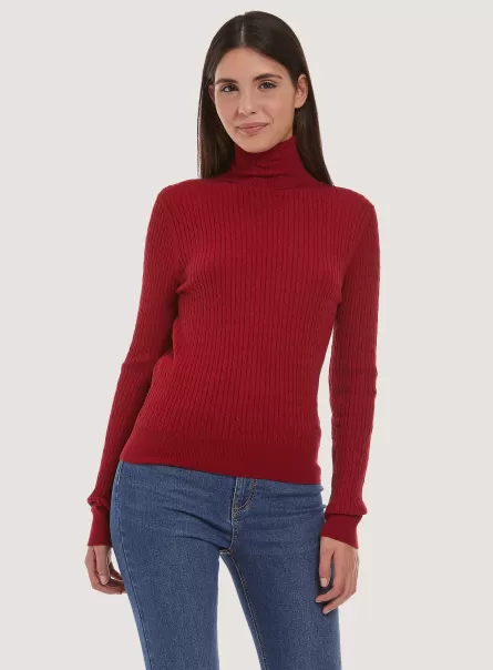Women Red Turtleneck Pullover With Fine Braids Sweaters
